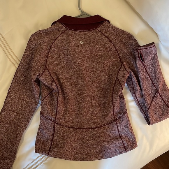 Lululemon form fitting quarter zip size small - Picture 2 of 3